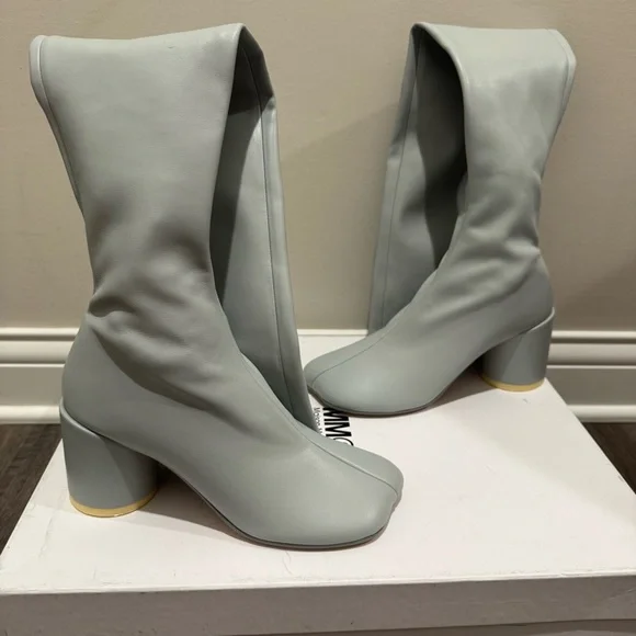 MM6 Maison Margiela Anatomic Thigh High Tabi Shaped Tall Heeled Boot Pearl Blue - Picture 4 of 16